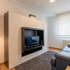 https://apartamento-en-la-ribera-bilbao-anfitrin-vernica.basquecountryhotels.org
